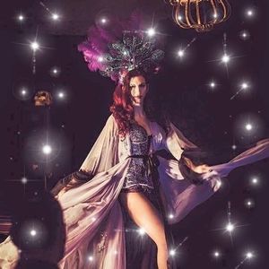 Meet your Posher, Niki